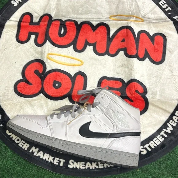 Jordan 1 Mid Cement - Picture 2 of 6